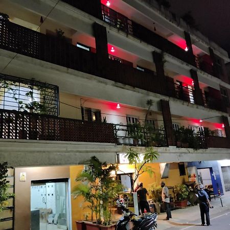 Fernandes Complex Hotel Bangalore Exterior foto